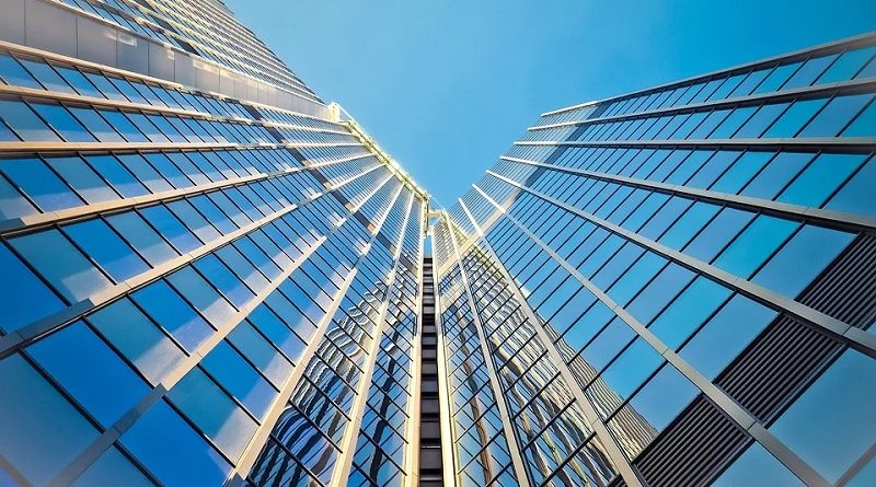 Hochhaus mit Glas